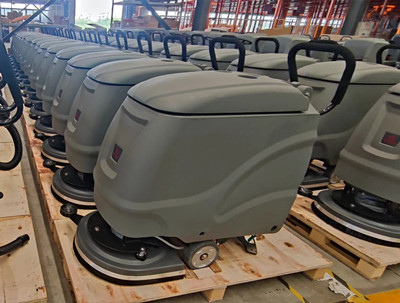 江西新華報(bào)業(yè)使用揚(yáng)子全自動洗地機(jī)